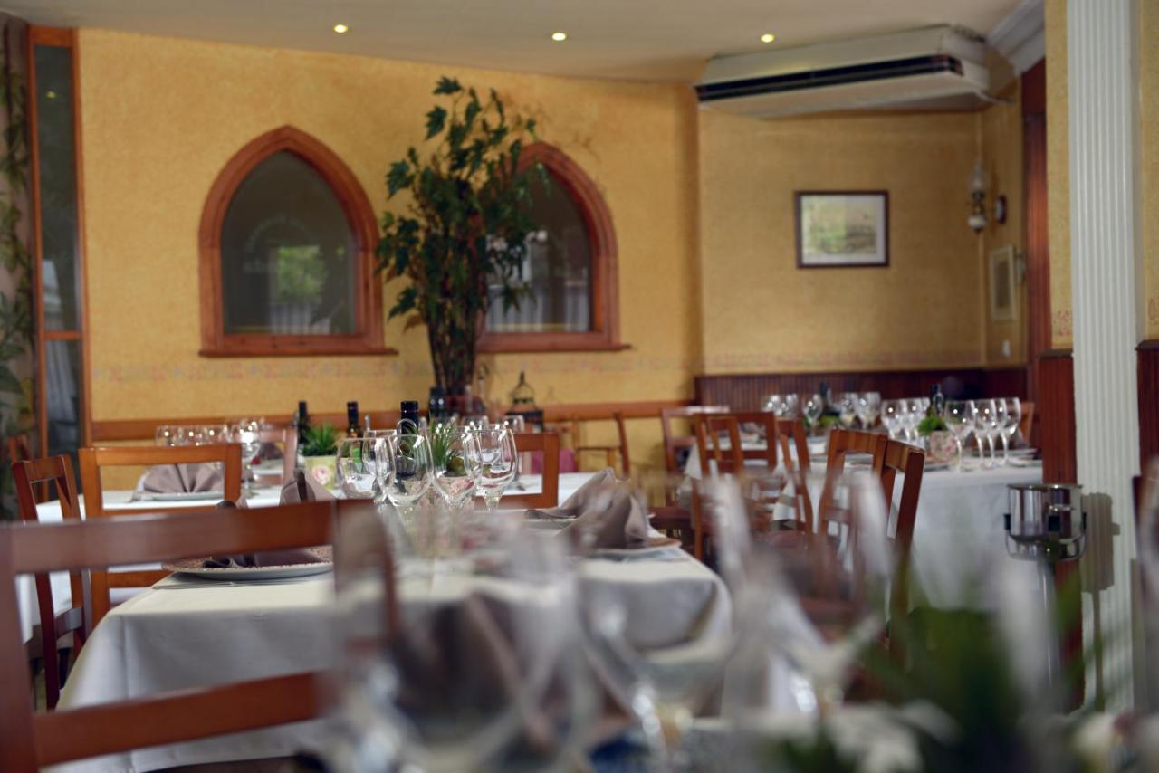 Hotel Rural Ocell Francoli Espluga de Francoli Bagian luar foto