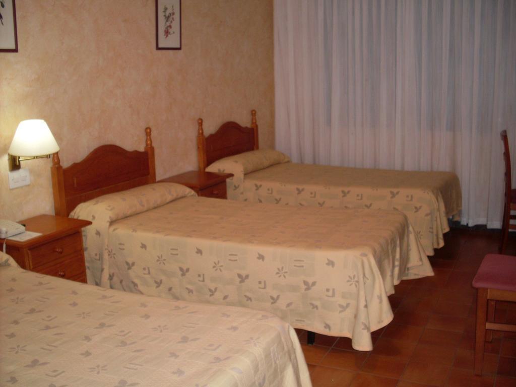 Hotel Rural Ocell Francoli Espluga de Francoli Bagian luar foto