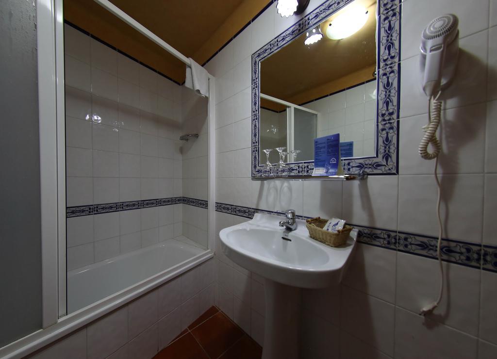 Hotel Rural Ocell Francoli Espluga de Francoli Bagian luar foto