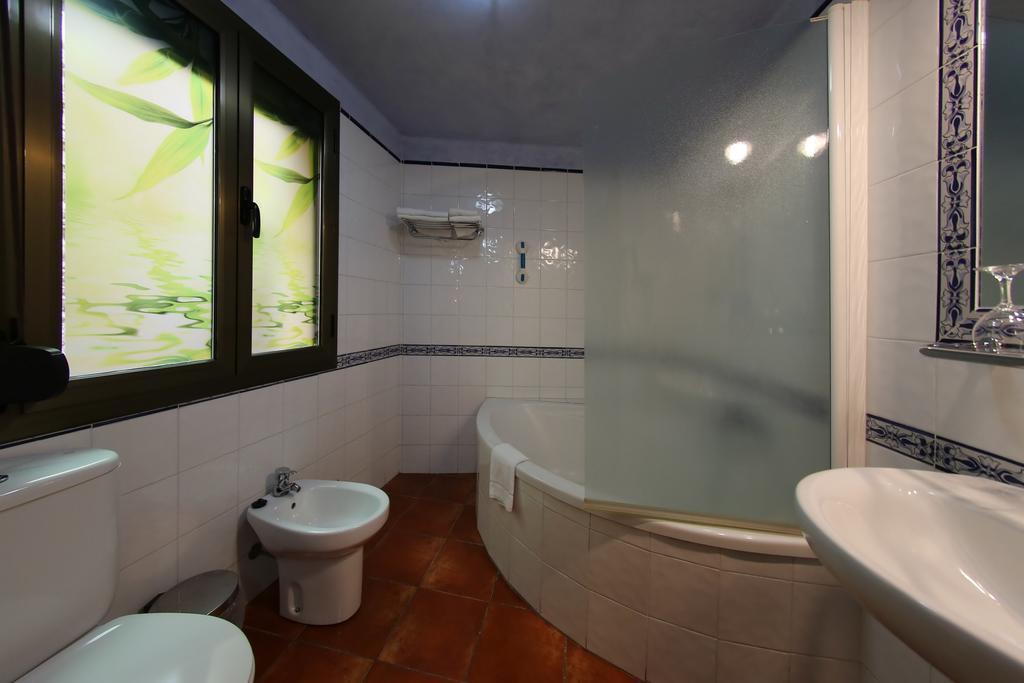 Hotel Rural Ocell Francoli Espluga de Francoli Bagian luar foto