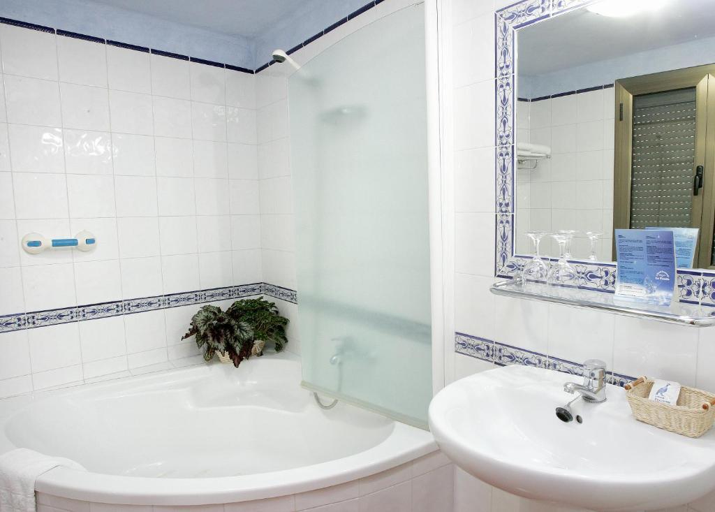 Hotel Rural Ocell Francoli Espluga de Francoli Bagian luar foto